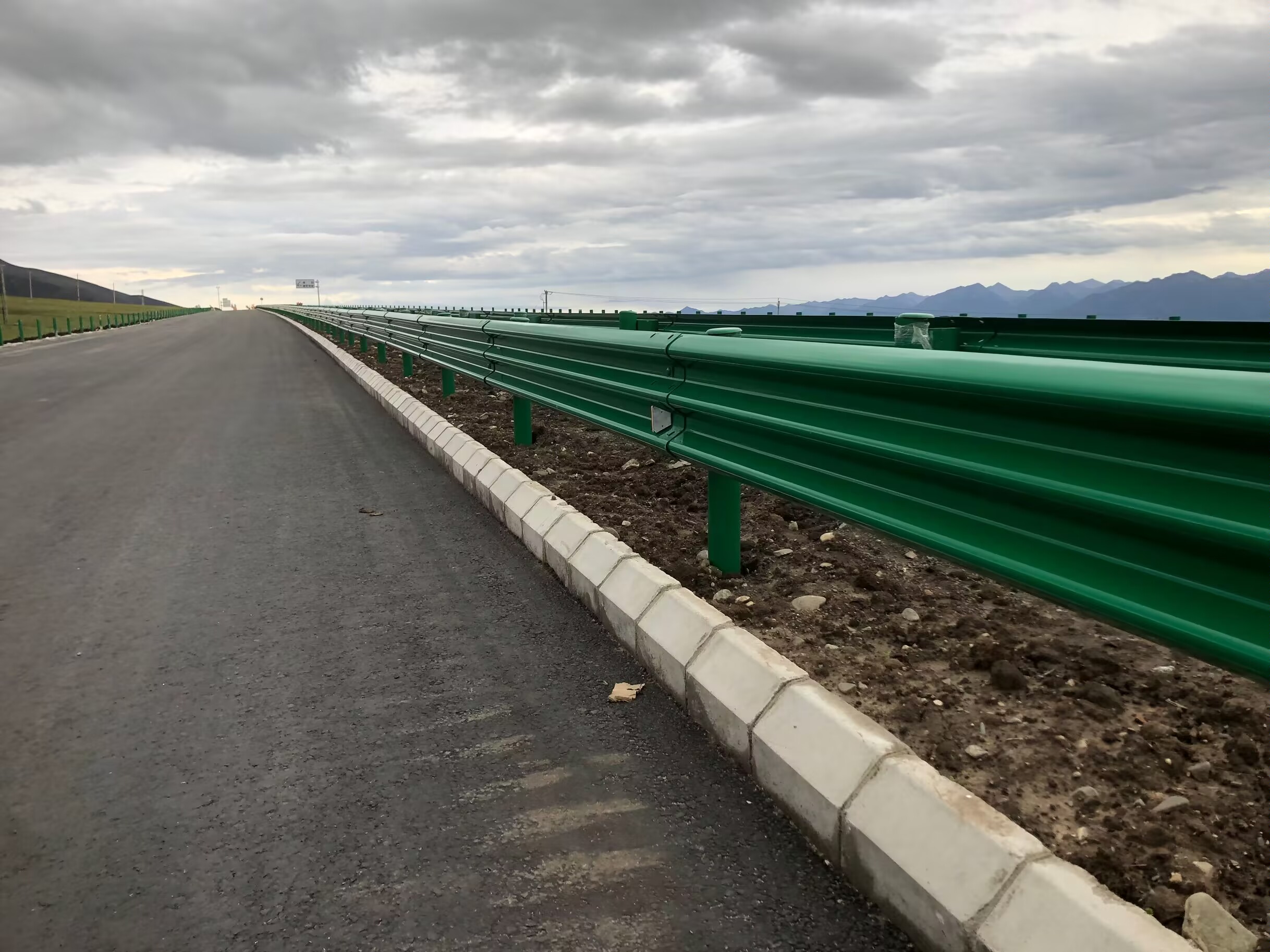 江东区乡村公路波形护栏波形护栏板 - 推荐